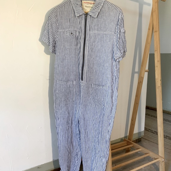 Jumpsuit - Picture 2 of 3